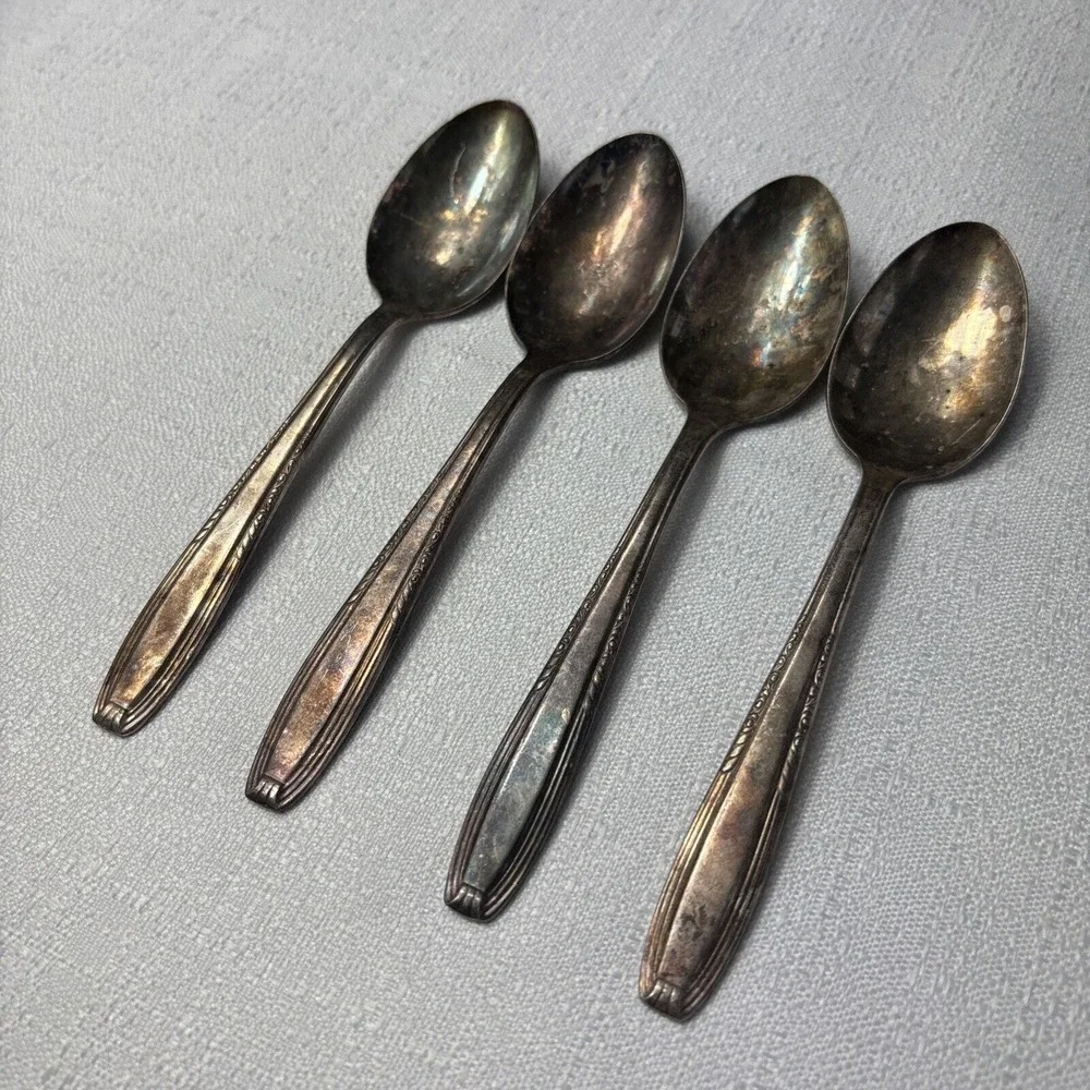 4 Harmony House SERENADE Wallace Silver Plate‎ Teaspoons Silverware